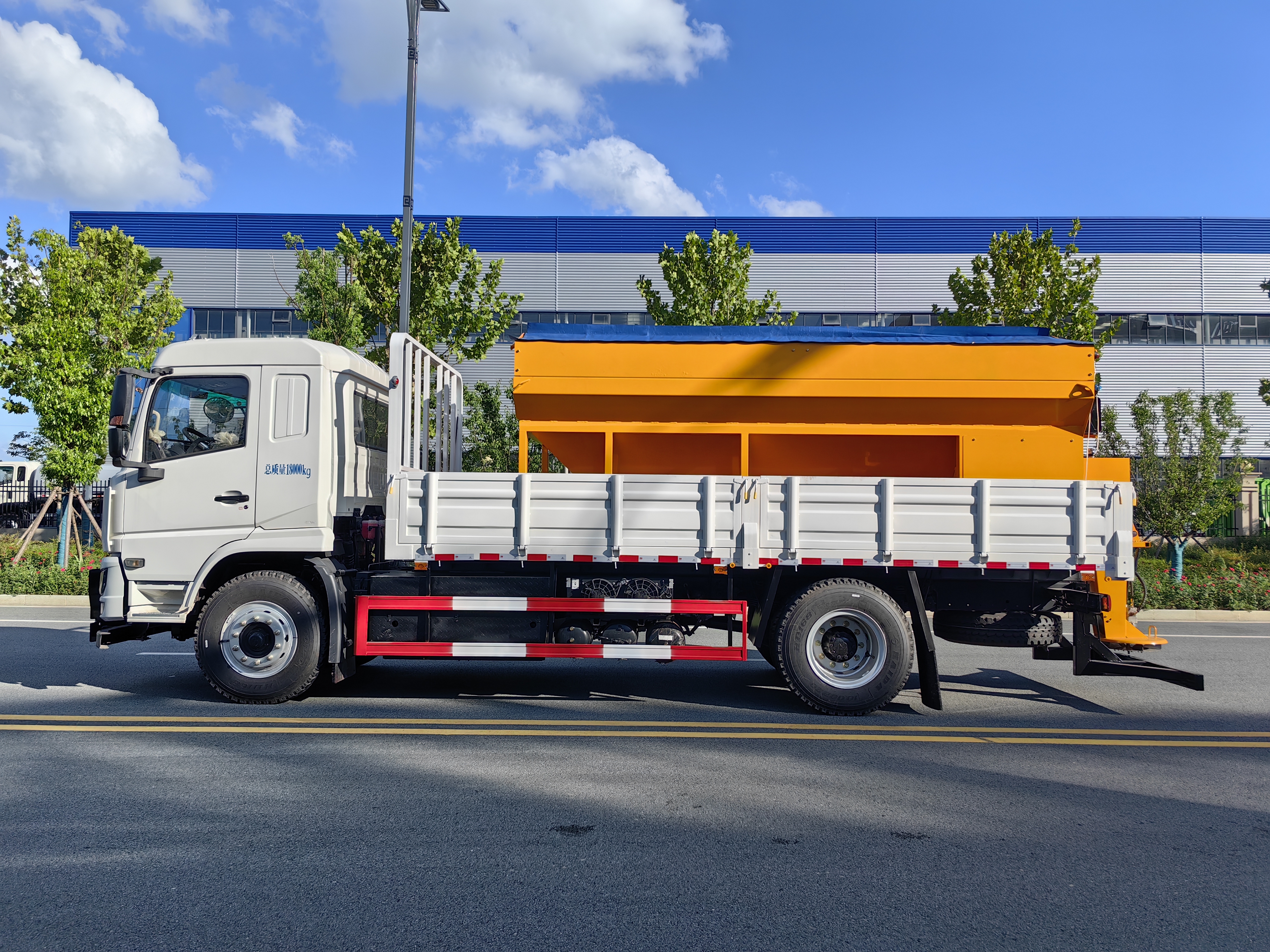 18噸新能源純電動除雪車